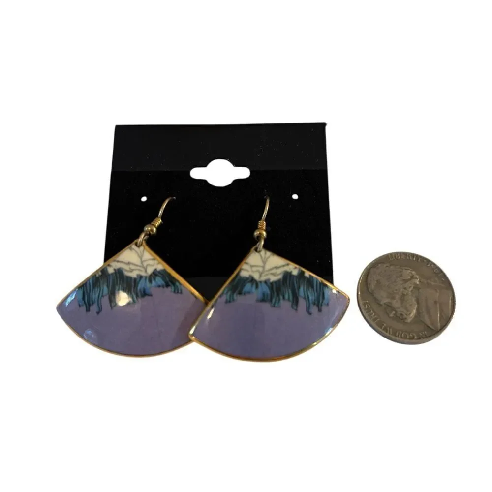 Elegant Vtg. Hand Painted Rose Gold Trimmed White, Blue & Lavender Fan Earrings